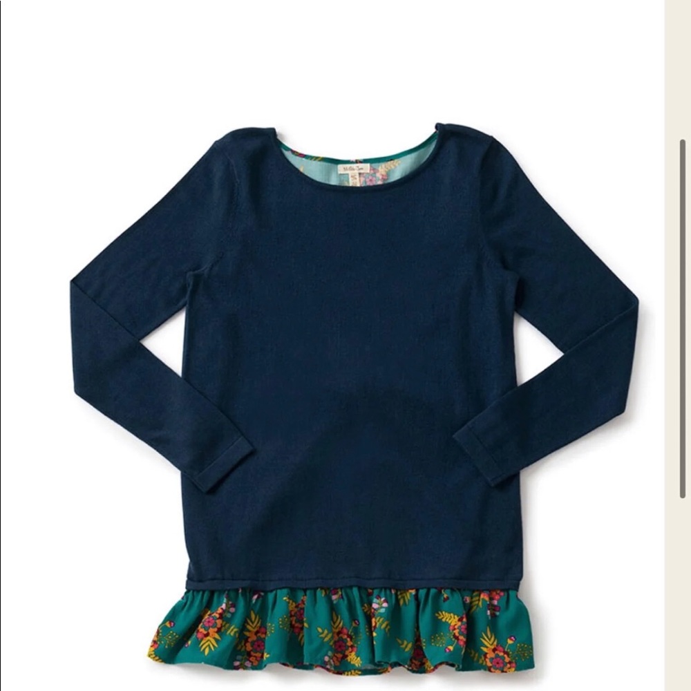 Twist and shout sweater medium